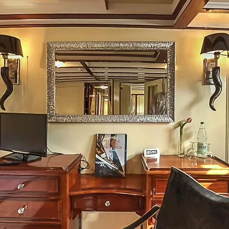 Hotelschiff Nedeva Hotel en barco Brema