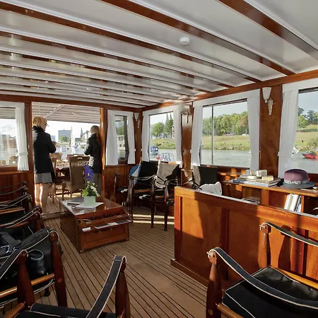 Hotel en barco Hotelschiff Nedeva