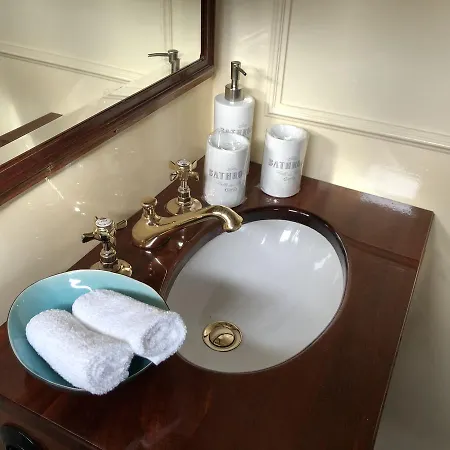 Hotelschiff Nedeva 3* Brema